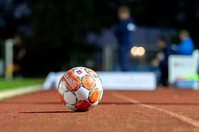 Borst criticizes Ten Hag's remarks on Slot