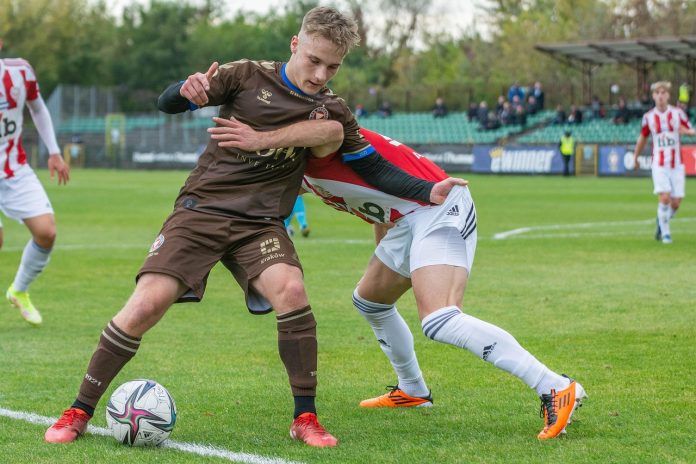 Peterborough United vs Stevenage Prediction - 25/11/25